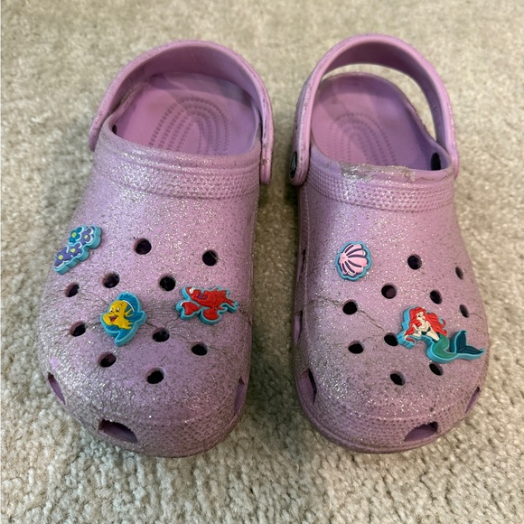 CROCS Shoes - Lavender Glitter Crocs With Little Mermaid Ariel Disney Jibbits W9M7